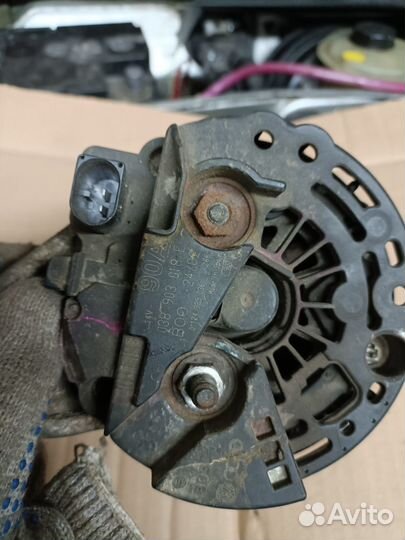 Генератор Passat B5+