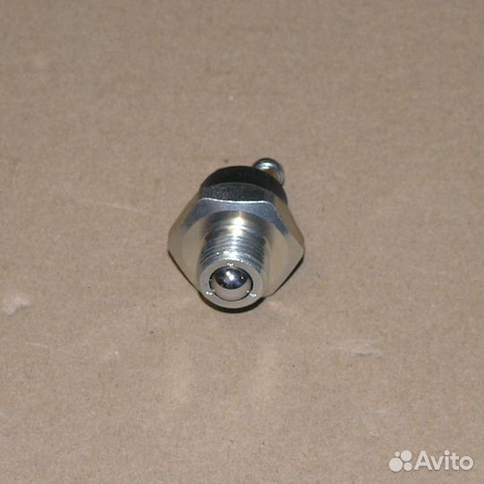 Выключатель света заднего хода камаз, ямз