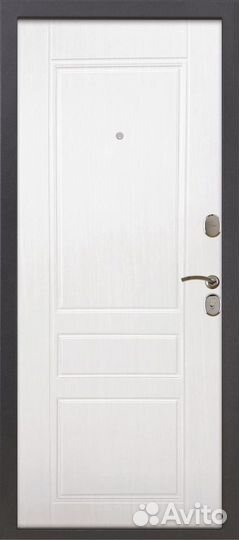 Дверь входная в квартиру