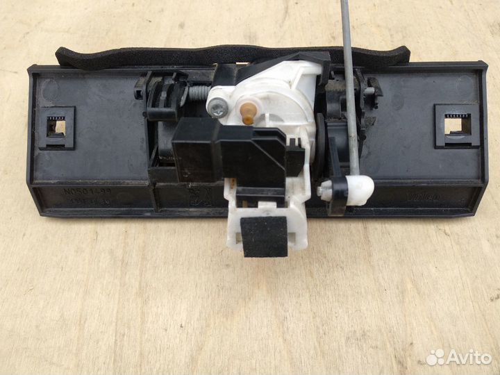 Ручка багажника Пежо 206