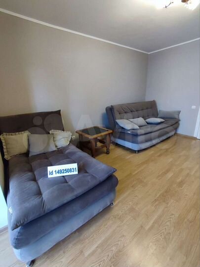 3-к. квартира, 90 м², 2/4 эт.