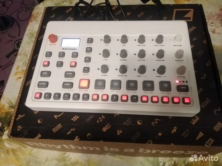 Elektron Model: Samples