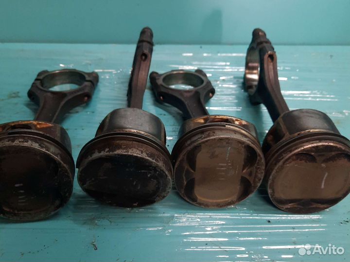 Поршень шатун Volkswagen Touareg 3.2