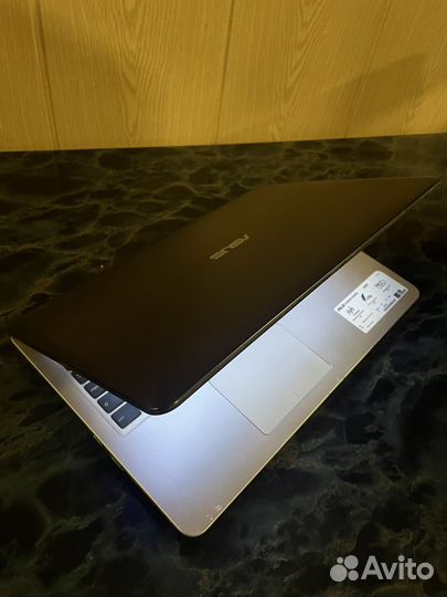 Asus x540y/2ядра/Radeon R2/2gb ramновая батарея