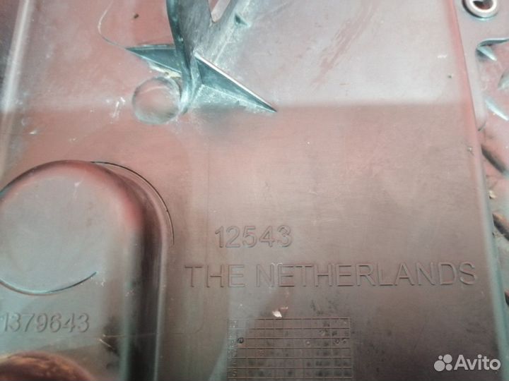 Крышка блока предохранителей Volvo FH