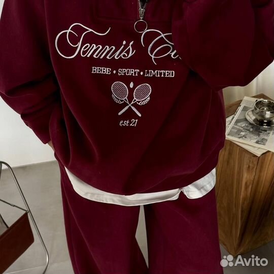 Спортивный костюм женский