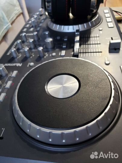 Dj контроллер numark mixtrack pro