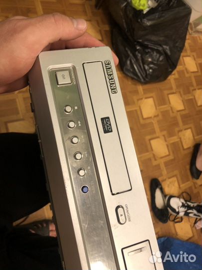 Видеомагнитофон samsung в комплекте с DVD