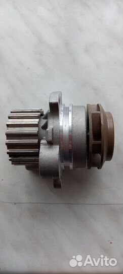 Водяной насос помпа Audi / Volkswagen / Skoda