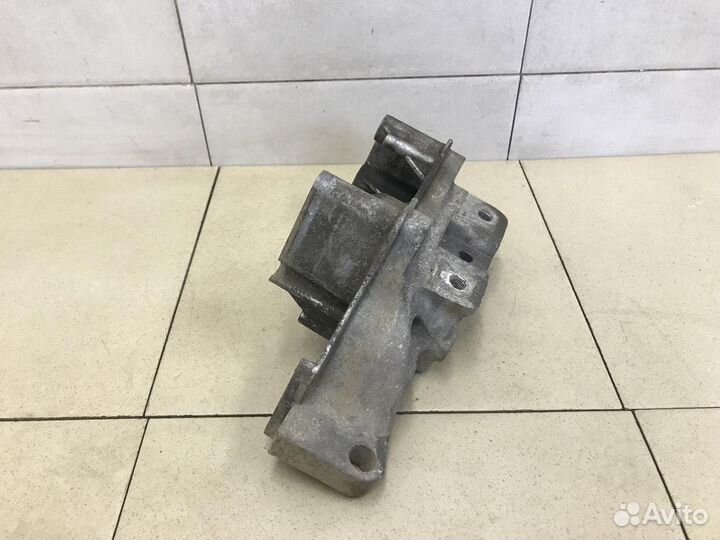 Кронштейн двигателя правый Octavia (A5 1Z) 2004-20