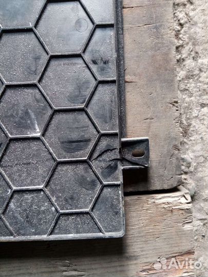 Кожух вентилятора Тигуан