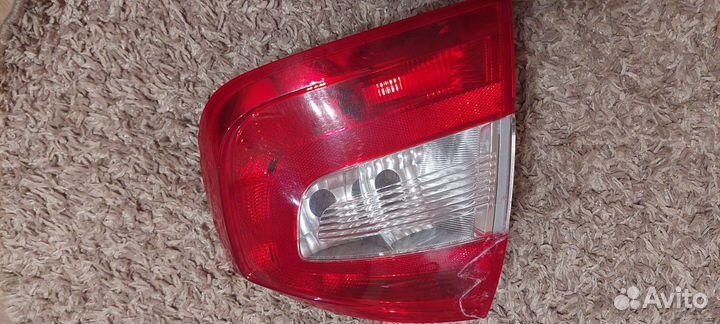 Задний фонарь skoda rapid 2015