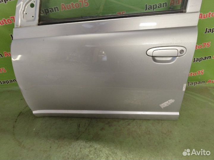 Дверь боковая передняя левая Toyota Vitz NCP10