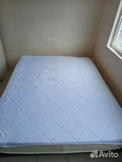 Кровать с матрасом, ортопедическое основание