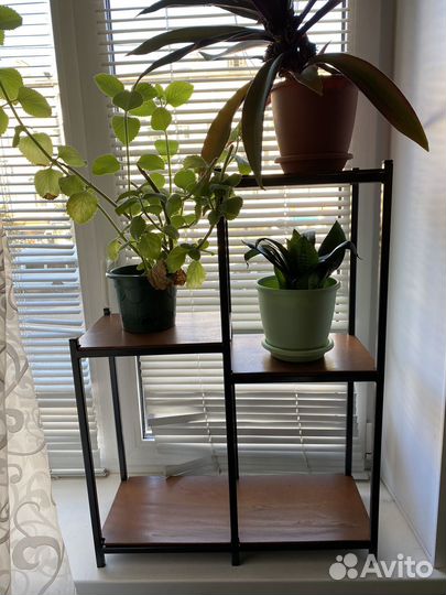 Подставка для цветов в стиле лофт