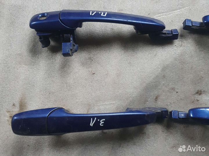 Ручка двери Mazda 3 BK