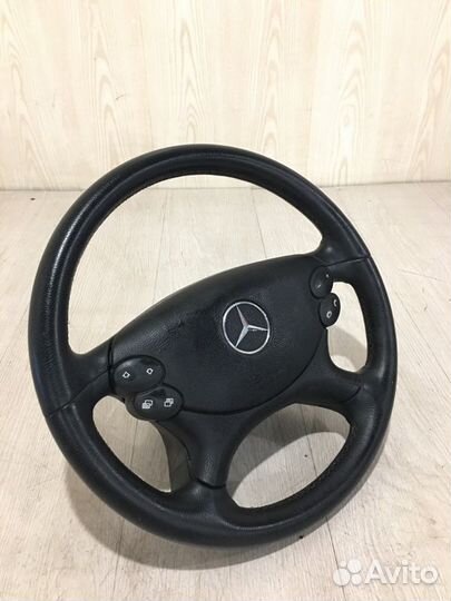 Руль Mercedes Benz E280 W211 M272.943 2007
