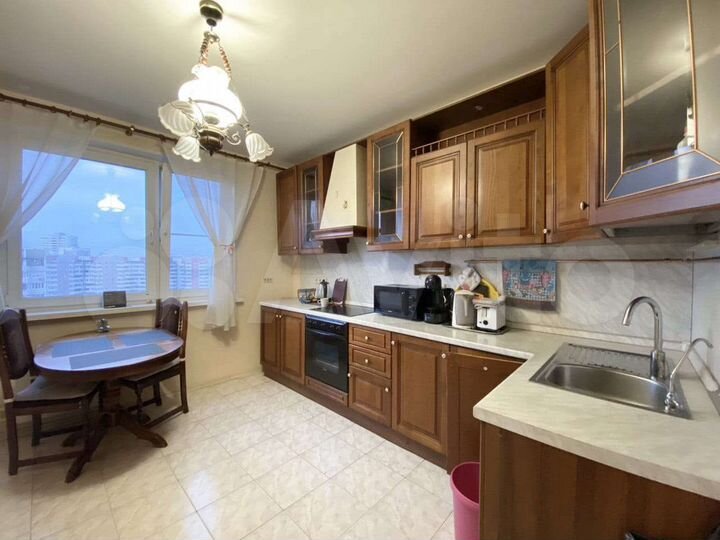 Комната 12 м² в 3-к., 17/17 эт.