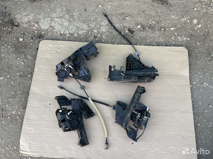 Замок двери Форд Фокус 2