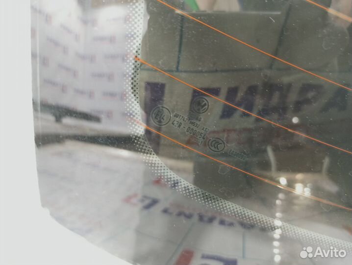 Стекло заднее Volkswagen Polo Sedan (Mk5) 6RU84505