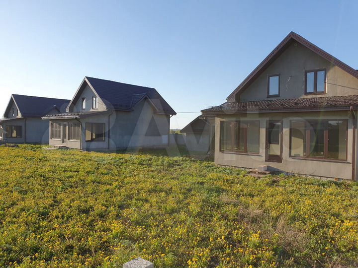 Дом 183 м² на участке 12 сот.