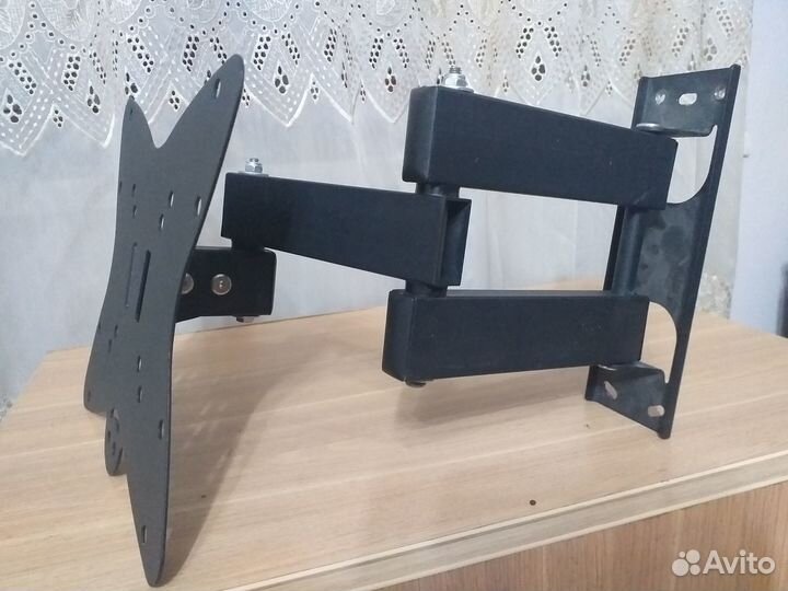 Кронштейн д/телевизора на стену