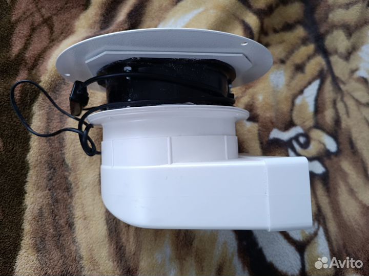 Встраиваемый пылесос для маникюра