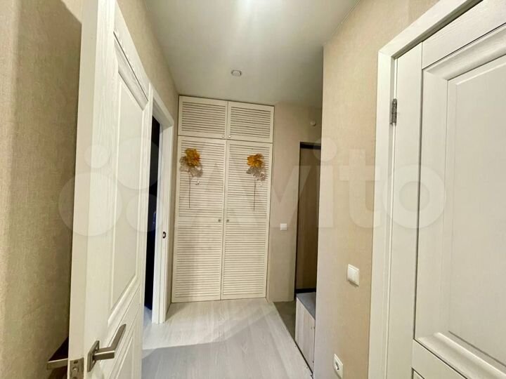 2-к. квартира, 50 м², 10/17 эт.