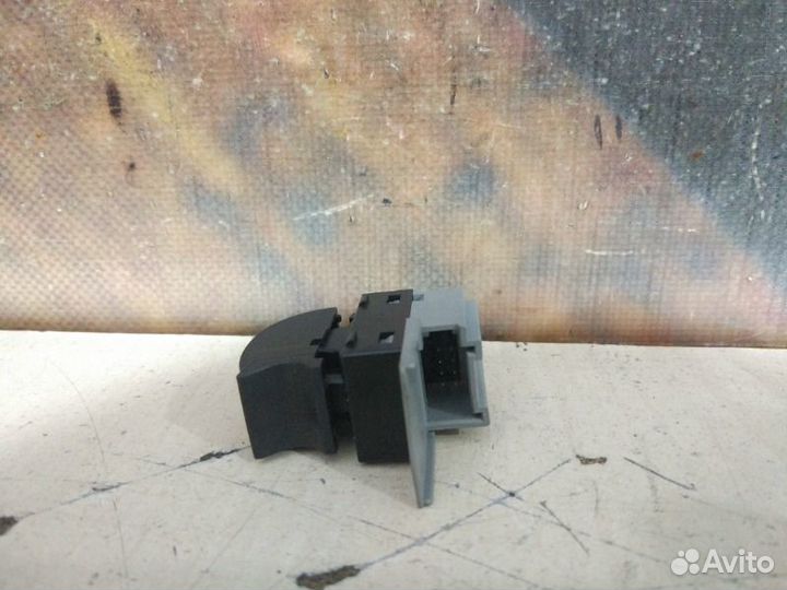 Кнопка стеклоподъемника Audi Allroad C5 BAS 2004