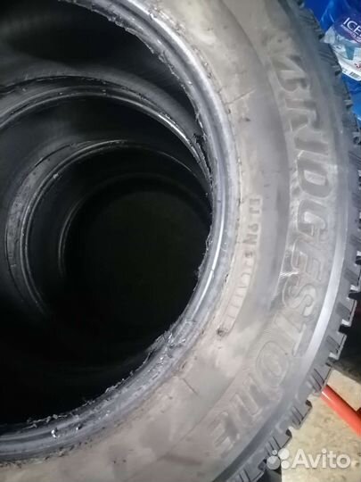 Bridgestone Blizzak Spike-01 19.5/65 R15