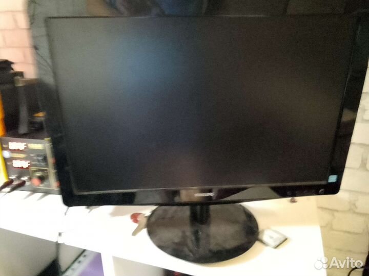 Монитор 19 дюймов