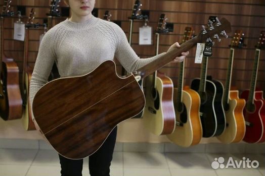 Электроакустическая гитара Parkwood S66