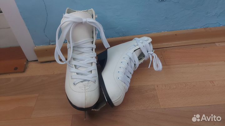 Коньки фигурные детские 31р