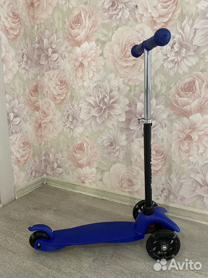 Самокат детский трехколесный