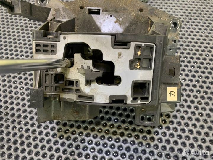 Селектор АКПП Lexus LX570