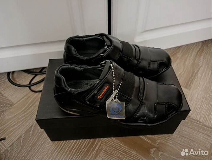 Туфли новые 28 размер для мальчика