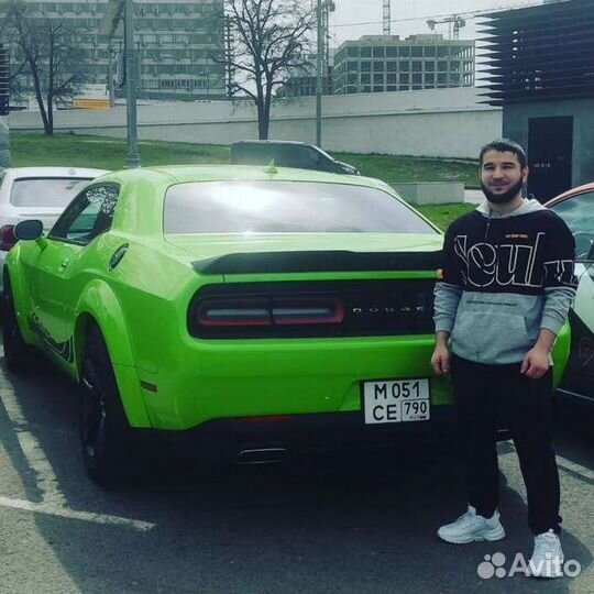 Полировщик автомобилей