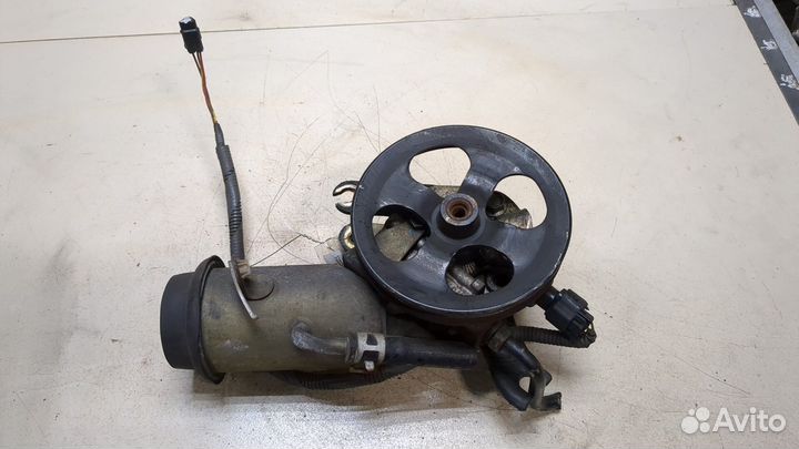 Гур Toyota Yaris, 2002