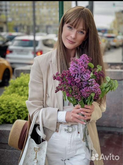 Парик светлый каштан. Новый, красивый