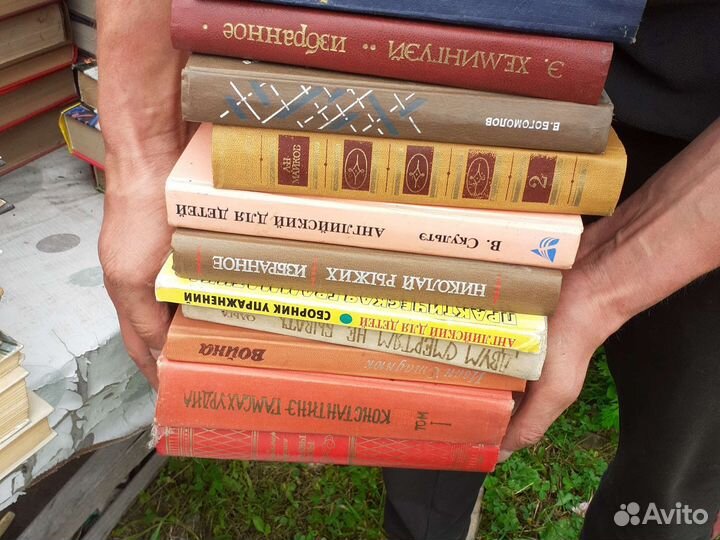 Книги отдам бесплатно
