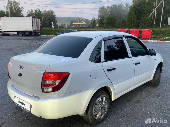 LADA Granta 1.6 МТ, 2015, 160 000 км