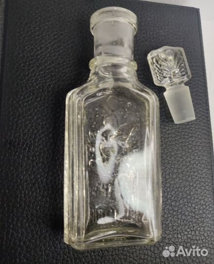 Бутылка парфюмерная Брокаръ и Ко, 19 век
