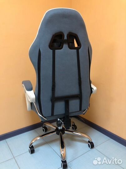 Офисное кресло (геймерское). Кресло для директора