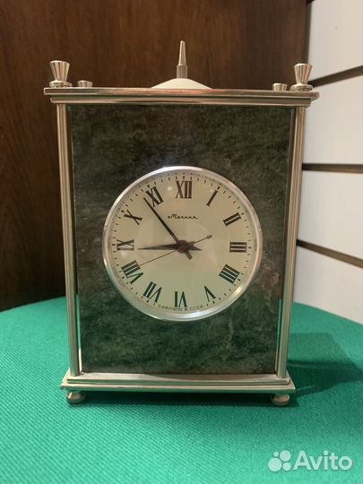 Настольные часы Молния в камне