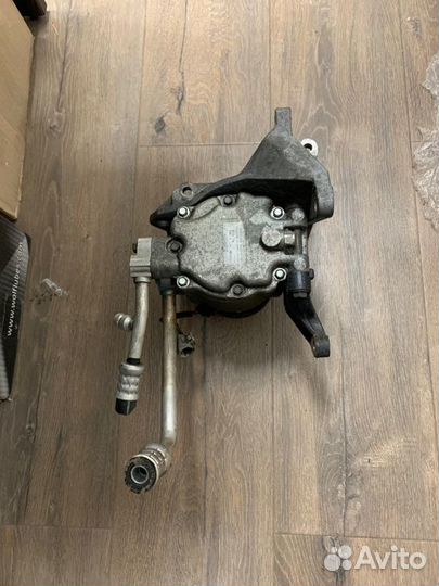 Компрессор кондиционера Subaru Legacy EJ20