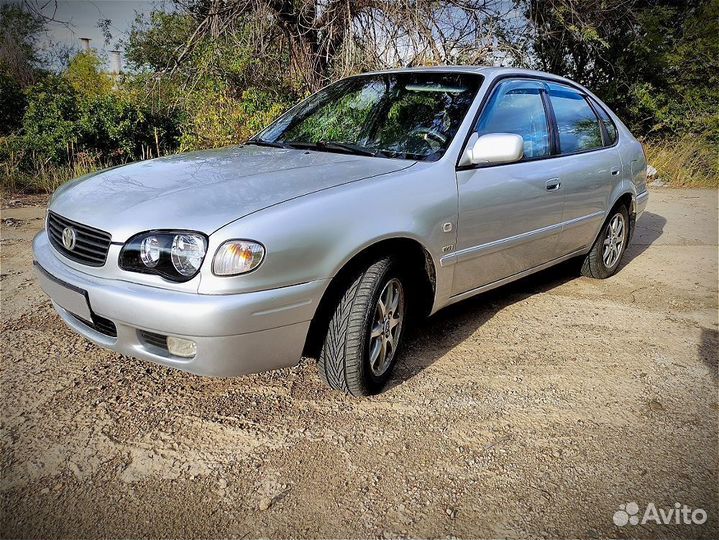 Toyota Corolla, 2001