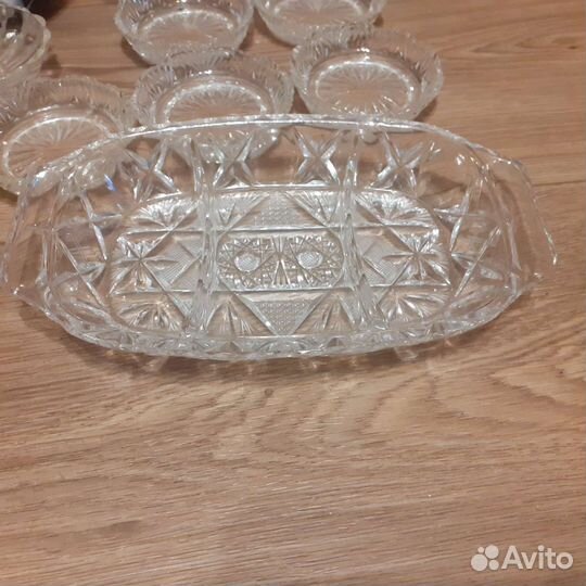 Отдам салатники блюда хрусталь посуду пакетом