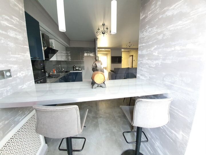 3-к. квартира, 120 м², 4/9 эт.