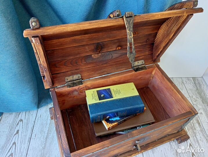 Сундук деревянный большой