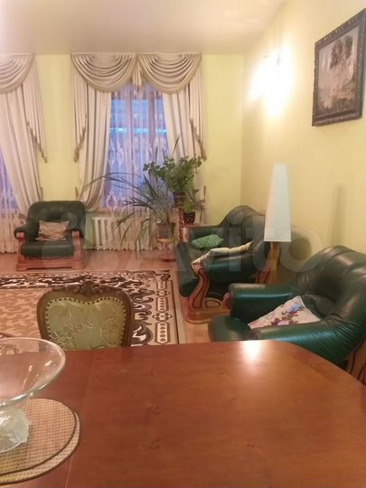 Дом 238,7 м² на участке 5,3 сот.